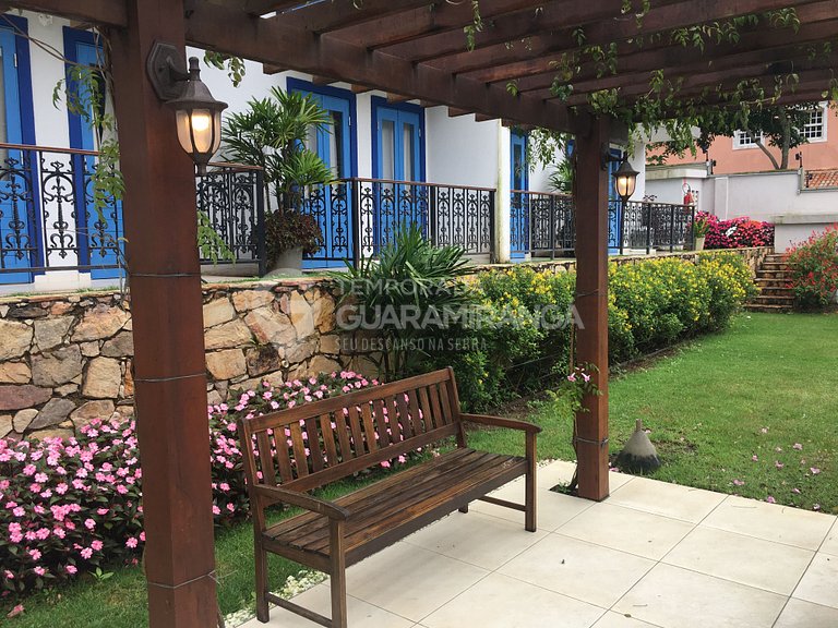 Apartamento frente a la calle – 2.º piso