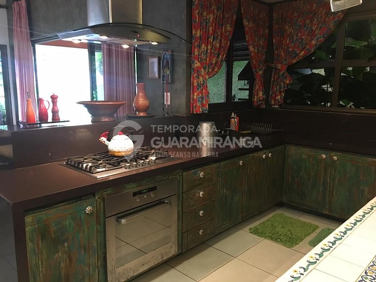 Mansão com 6 suites no melhor condomínio de Guaramiranga. (C
