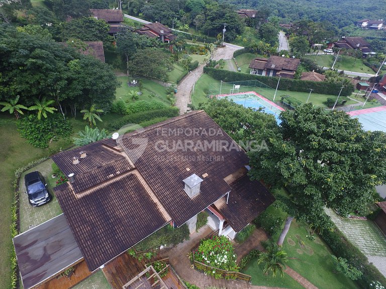 Mansão com 6 suites no melhor condomínio de Guaramiranga. (C