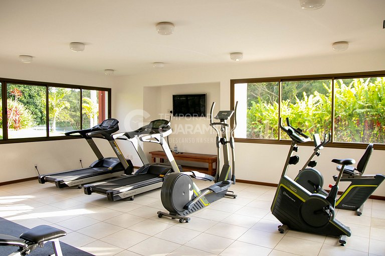Casa com Piscina e Hidromassagem e vista para as montanhas n