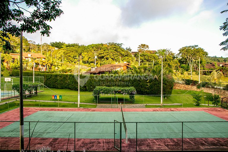 Mansion with 6 suites and hot tub, Monte Flor Condominium