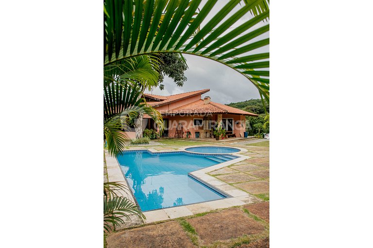 Apartamento com 2 quartos e vista para montanhas em Guaramir