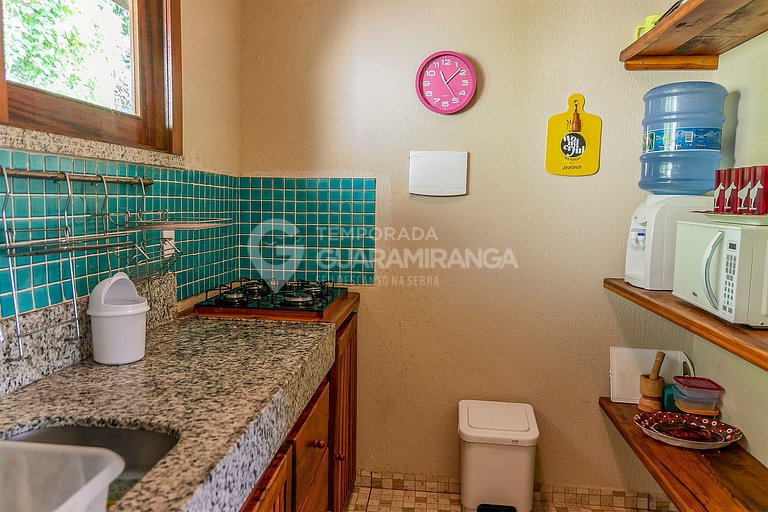 Apartamento com 2 quartos e vista para montanhas em Guaramir