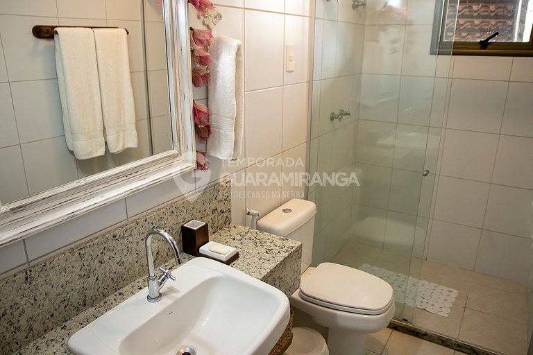 Mansion in the best and largest condominium in Guaramiranga.