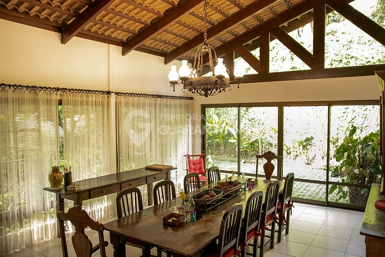 Mansion in the best and largest condominium in Guaramiranga.