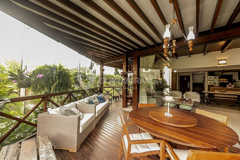 Loft com 3 suítes no melhor condomínio de Guaramiranga (Loft