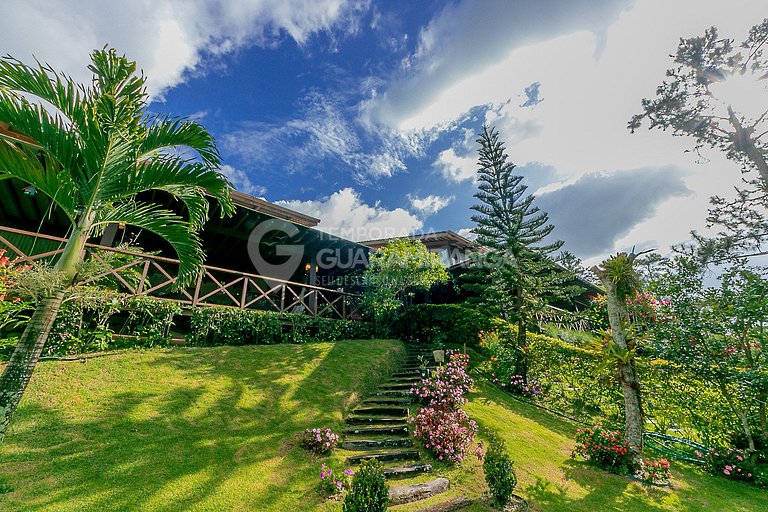 Lakefront loft in the best condominium in Guaramiranga. (Lof