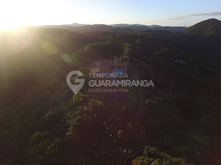 Mansão com 6 suítes no topo da montanha em Guaramiranga. (Sí