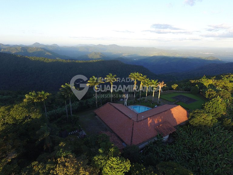Mansão com 8 suítes no topo da montanha em Guaramiranga. (Sí