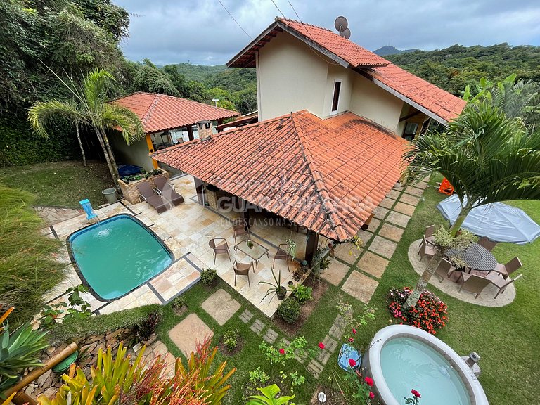 Mansão com 6 suítes e piscina em Guaramiranga (Chalé Montana