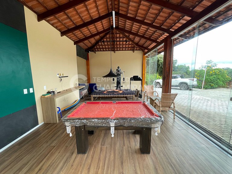 Mansão com 6 suítes e piscina (Chalé Montana)