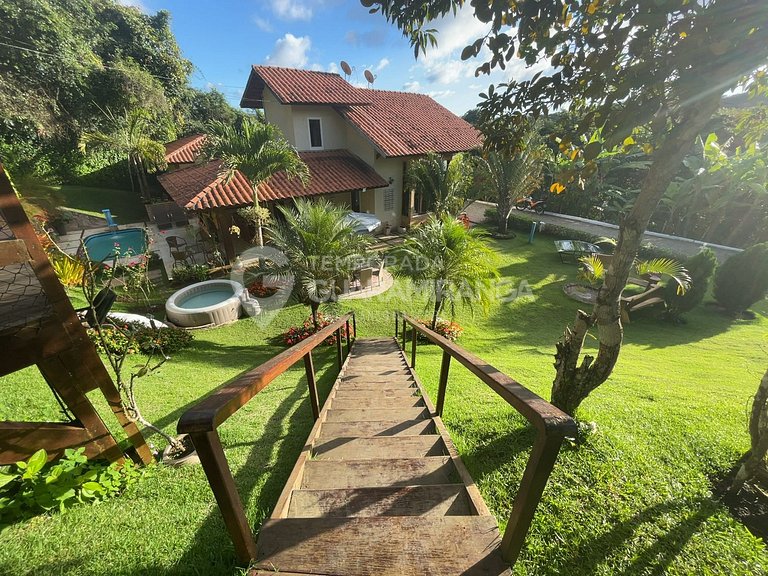 Mansão com 6 suítes e piscina em Guaramiranga (Chalé Montana
