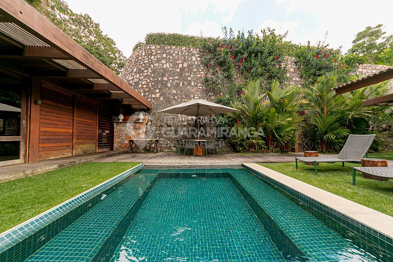 House with Hot Tub and Mountain View in the Best and Most Lu