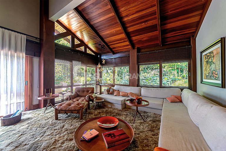 Casa com Hidromassagem e vista para as montanhas no melhor e