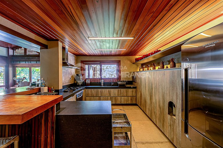 Casa com Hidromassagem e vista para as montanhas no melhor e