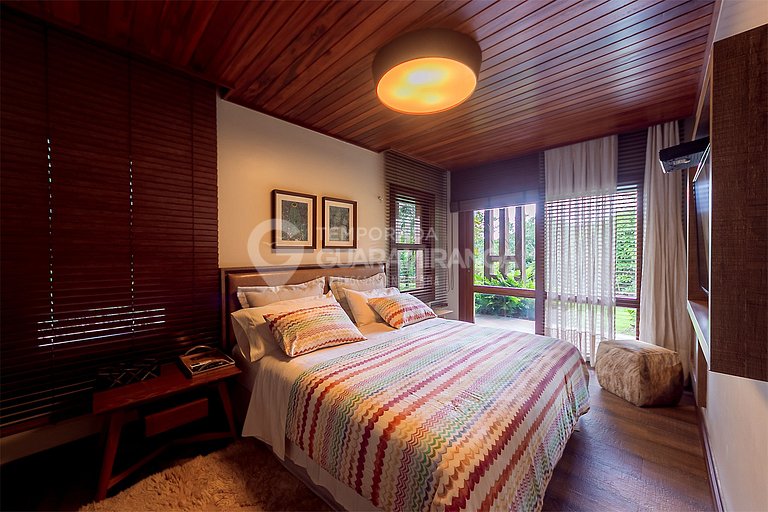 Casa com Hidromassagem e vista para as montanhas no melhor e