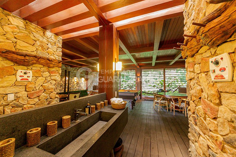 Casa com Hidromassagem e vista para as montanhas no melhor e