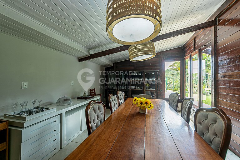 Casa grande con piscina y sala de juegos en Guaramiranga (Ca