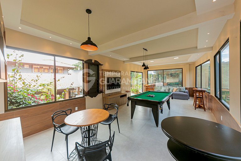 Grande casa com piscina e salão de jogos em Guaramiranga (Ca