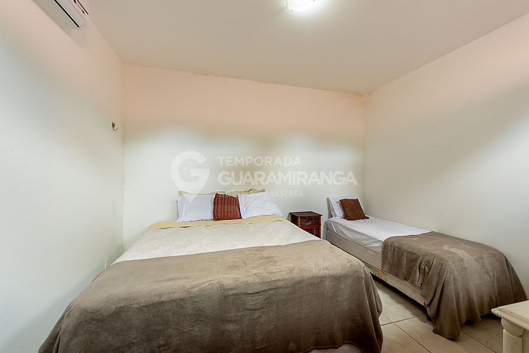 Grande casa com piscina e salão de jogos em Guaramiranga (Ca