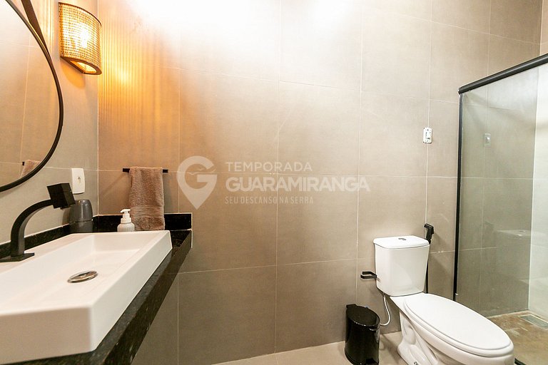 Grande casa com piscina e salão de jogos em Guaramiranga (Ca