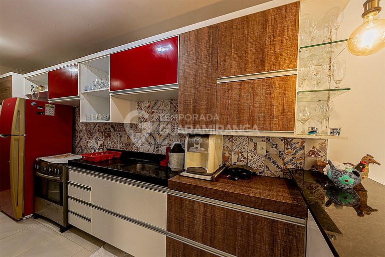 Casa triplex com 4 quartos e hidromassagem no centro de Guar