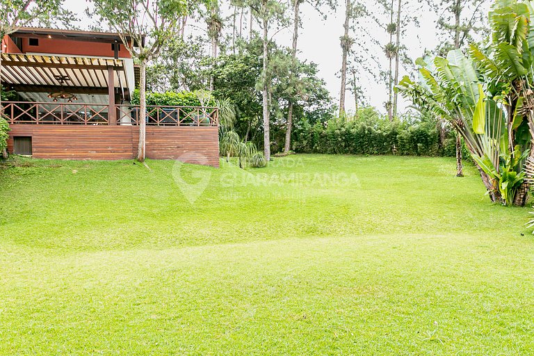 Loft com Jacuzzi de frente para lago no melhor condomínio de
