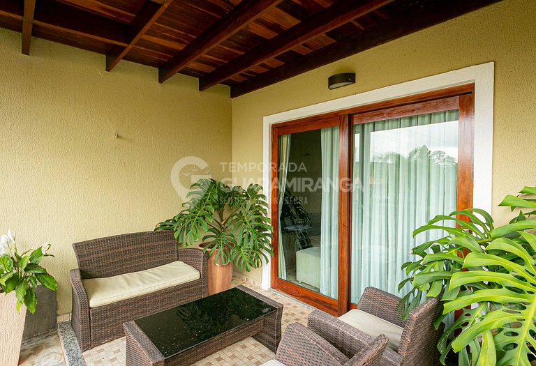 Apartamento com 2 quartos e deck privativo em Guaramiranga (