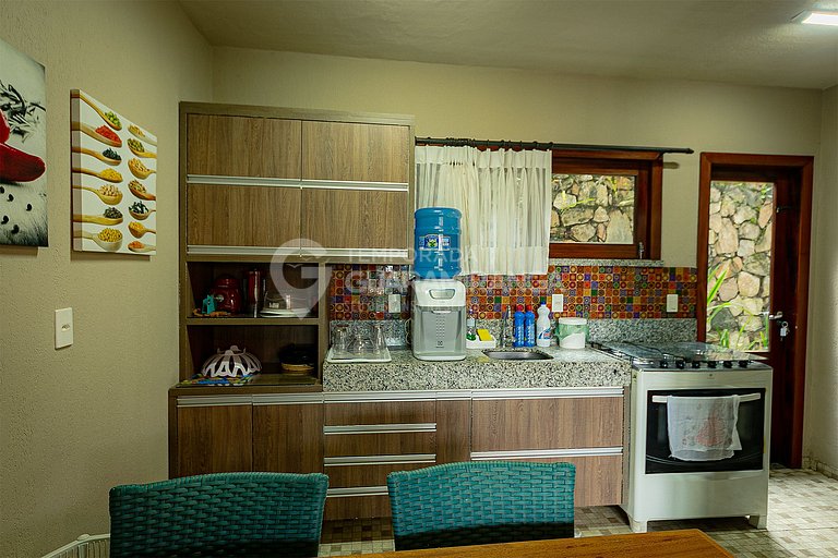 Apartamento com 2 quartos e deck privativo em Guaramiranga (