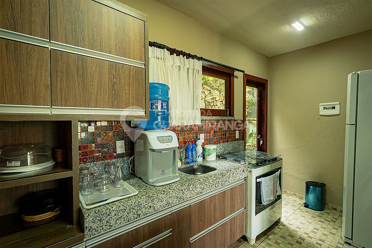 Apartamento com 2 quartos e deck privativo em Guaramiranga (
