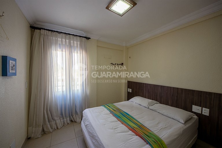 Flat com 2 quartos no centro de Guaramiranga - (202 Itaúna I