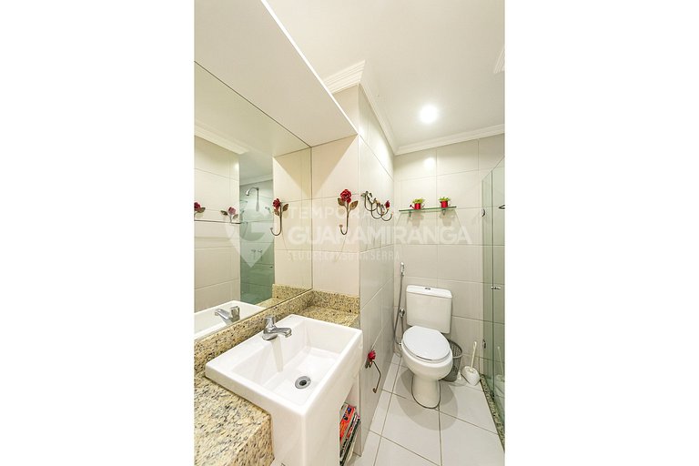 Flat com 2 quartos no centro de Guaramiranga - (202 Itaúna I