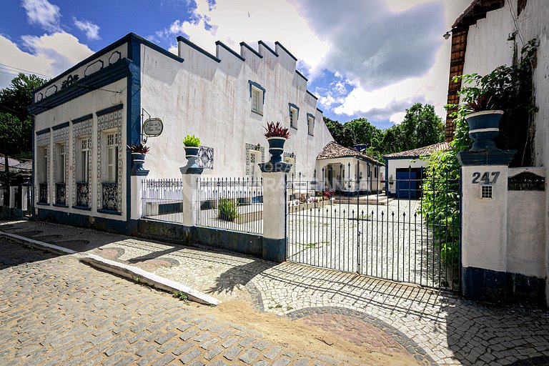19th-century townhouse in downtown Guaramiranga