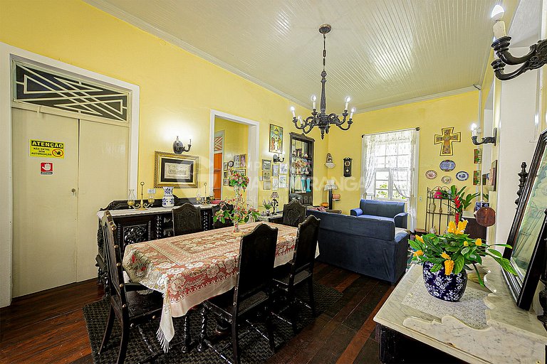 19th-century townhouse in downtown Guaramiranga