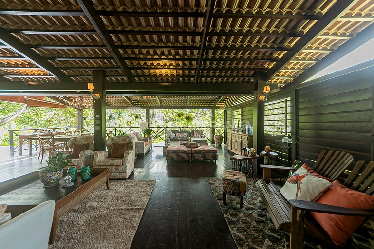 Casa com Piscina e Hidromassagem e vista para as montanhas n