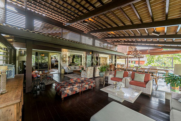 Casa com Piscina e Hidromassagem e vista para as montanhas n