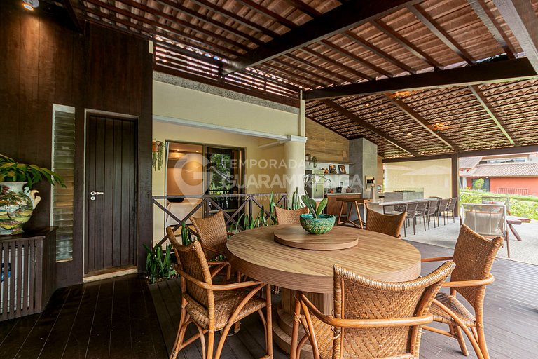 Casa com Piscina e Hidromassagem e vista para as montanhas n
