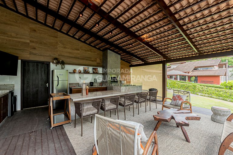 Casa com Piscina e Hidromassagem e vista para as montanhas n