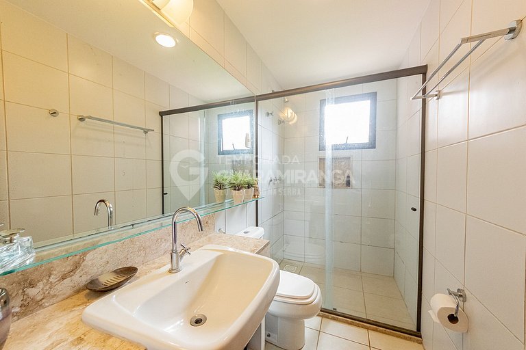 Casa com Piscina e Hidromassagem e vista para as montanhas n