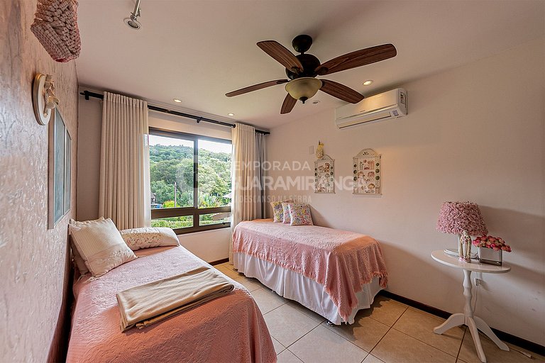 Casa com Piscina e Hidromassagem e vista para as montanhas n