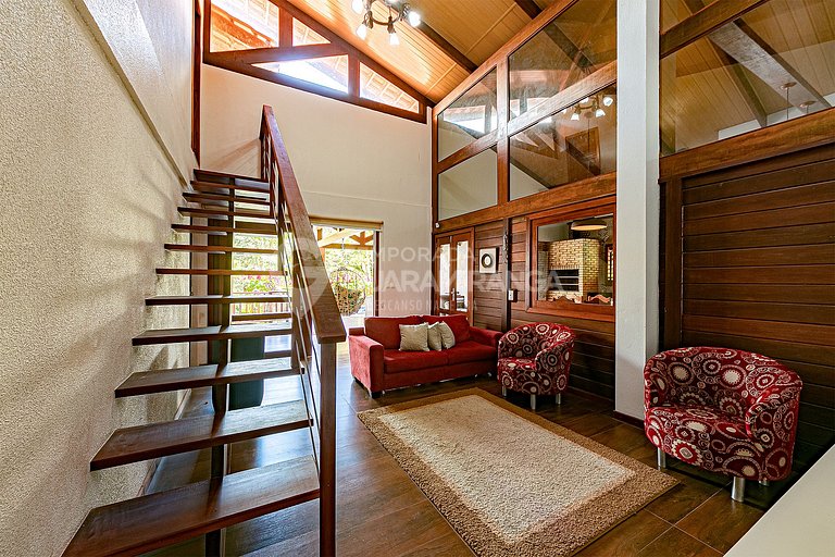 Hermosa Casa con 4 Suites y Hidromasaje Caliente en Guaramir