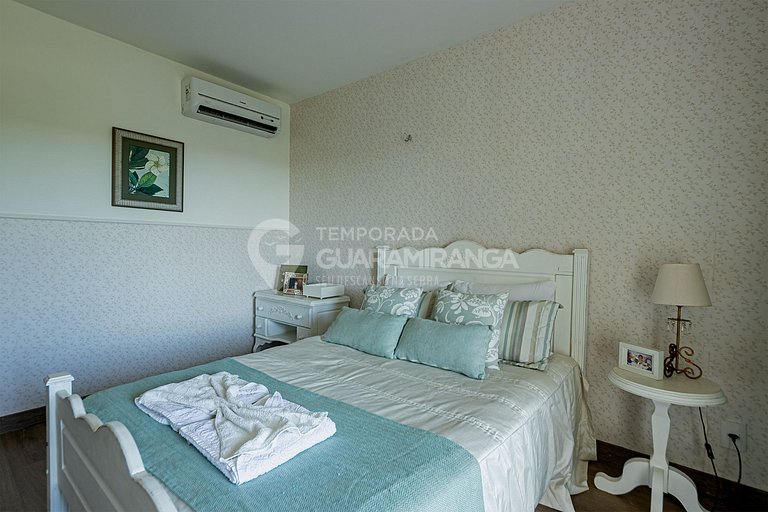 Mansão com 6 suítes e Hidromassagem, Cond. Monte Flor