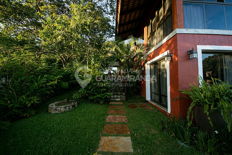 Mansão com 6 suítes e Hidromassagem, Cond. Monte Flor