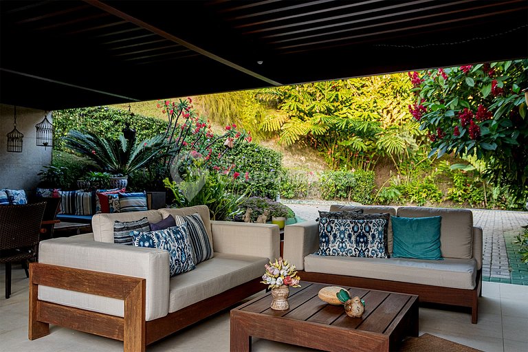 Mansion with 6 suites and hot tub, Monte Flor Condominium