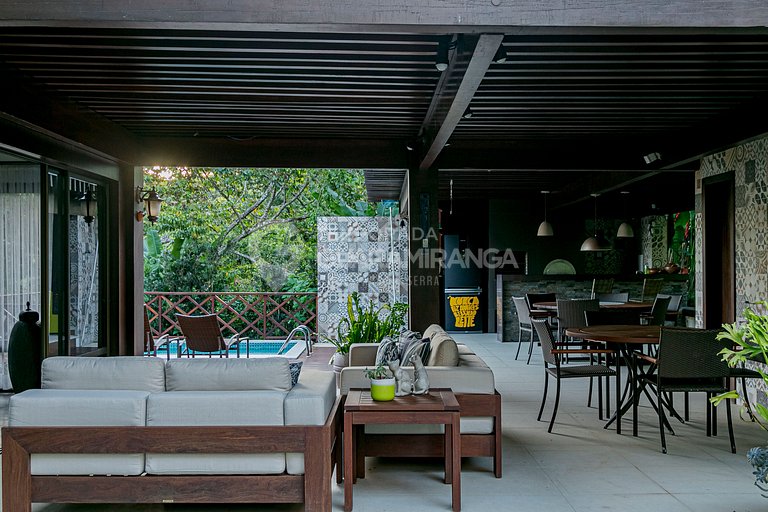 Mansión con 6 suites y jacuzzi, Condominio Monte Flor