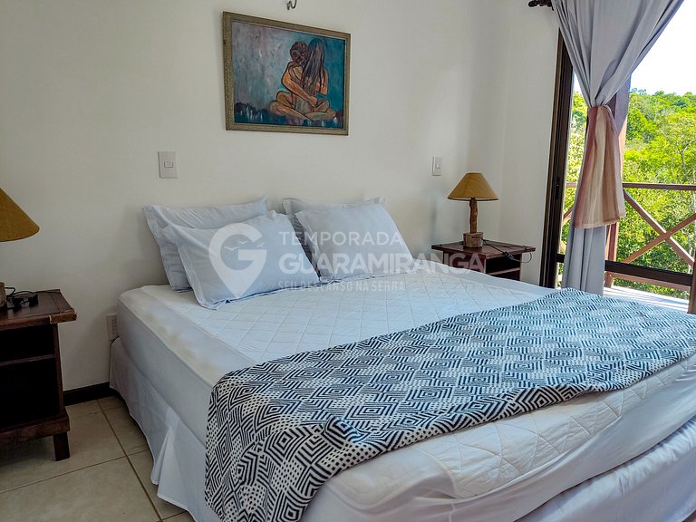 House with 5 Suites in Monte Flor Condo (House 09)