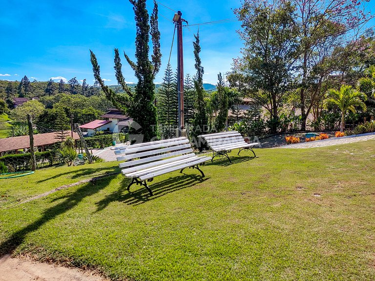 Casa con 5 Suites en Cond. Monte Flor (Casa 09)