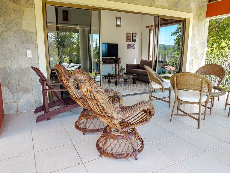 House with 5 Suites in Monte Flor Condo (House 09)