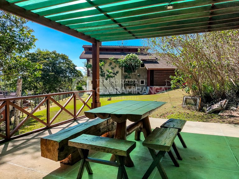 House with 5 Suites in Monte Flor Condo (House 09)