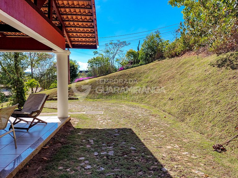 Casa com 05 suítes no Cond. Monte Flor (Casa 09)